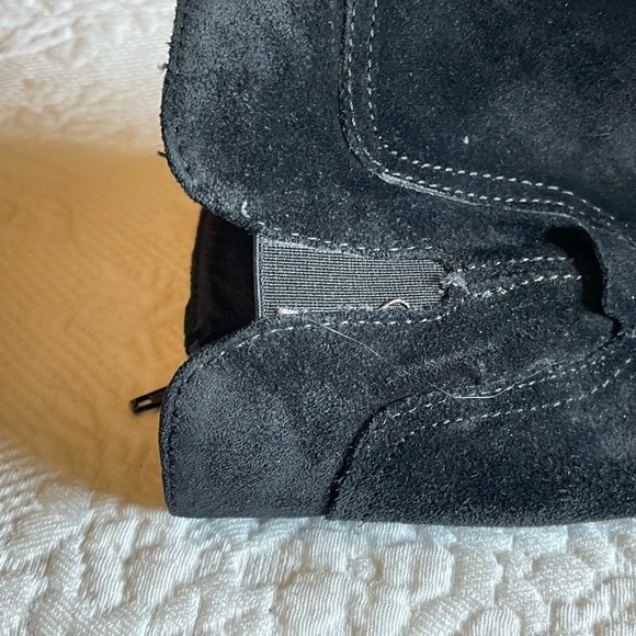 Vera Wang Lavender black suede boots - Picture 6 of 14